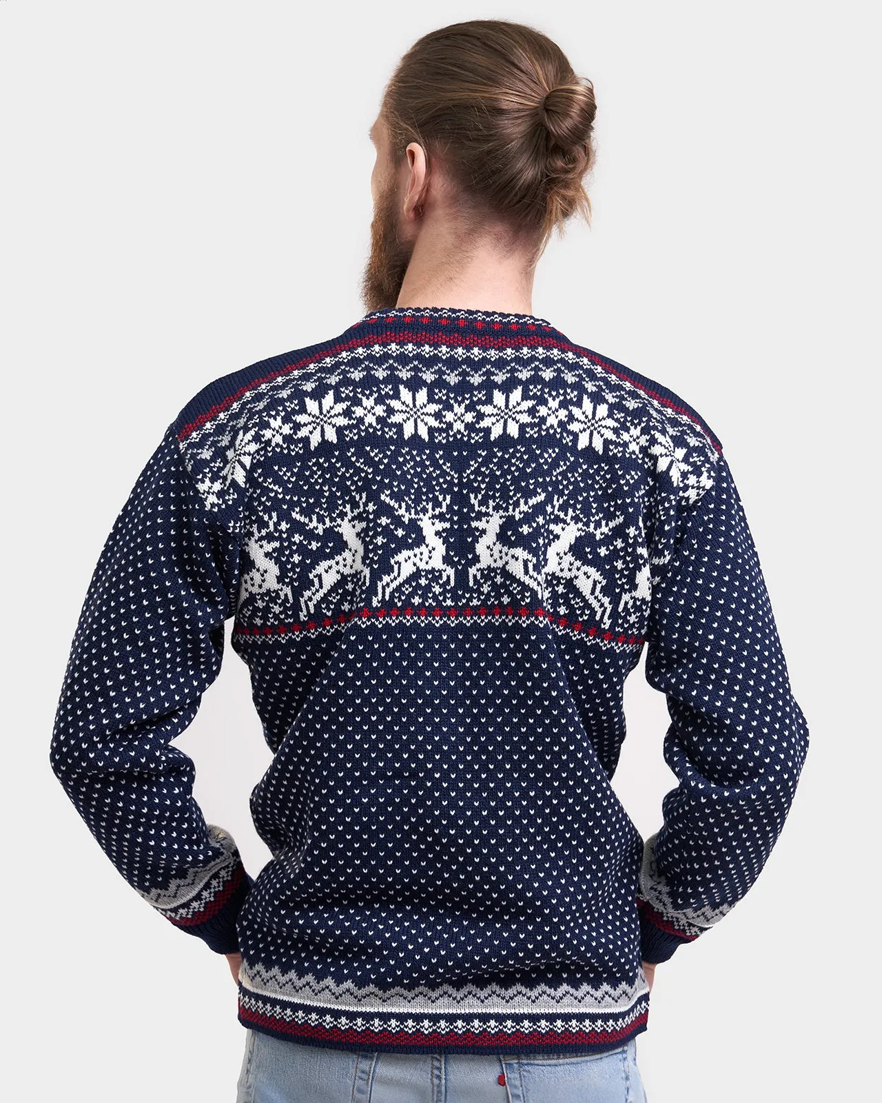 Reindeer men's round neck sweater