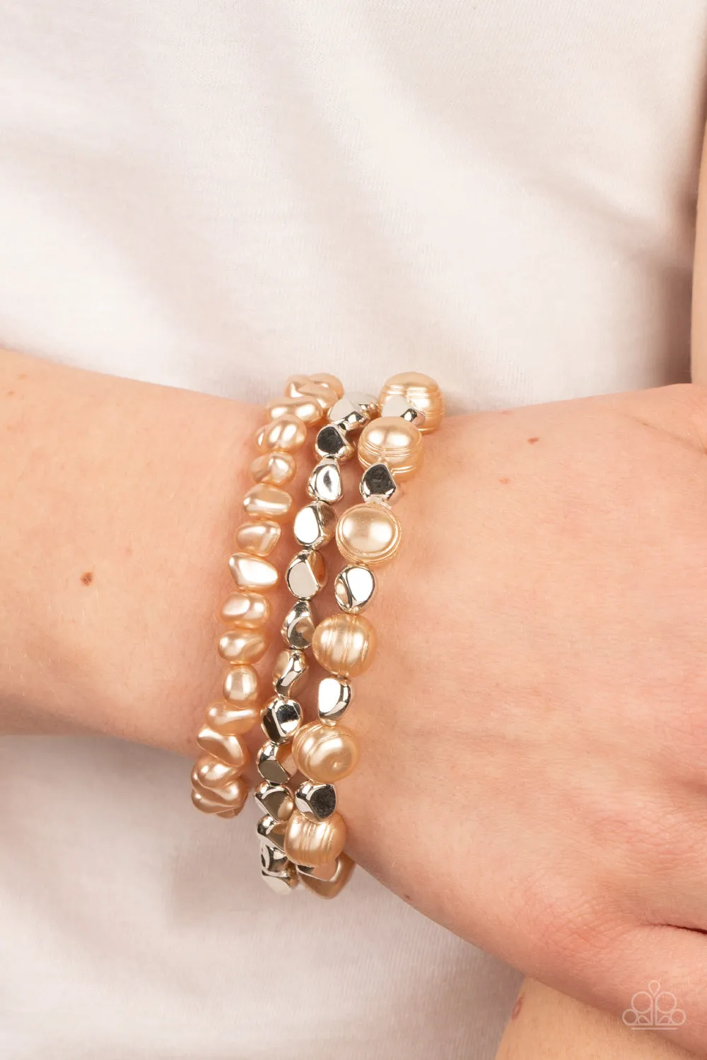 Shoreside Soiree - Brown pearl Bracelet