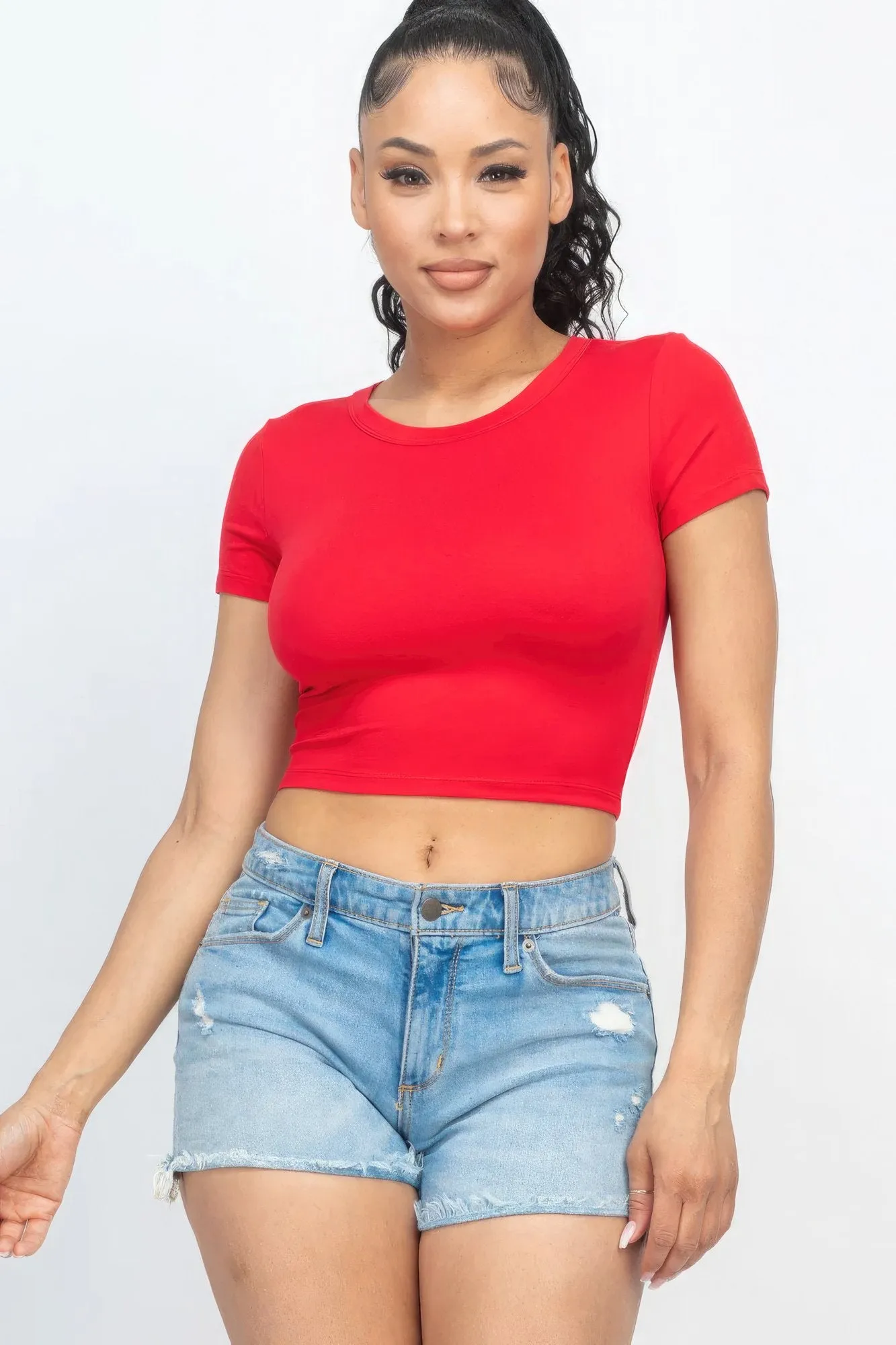 Short sleeve roundneck crop top