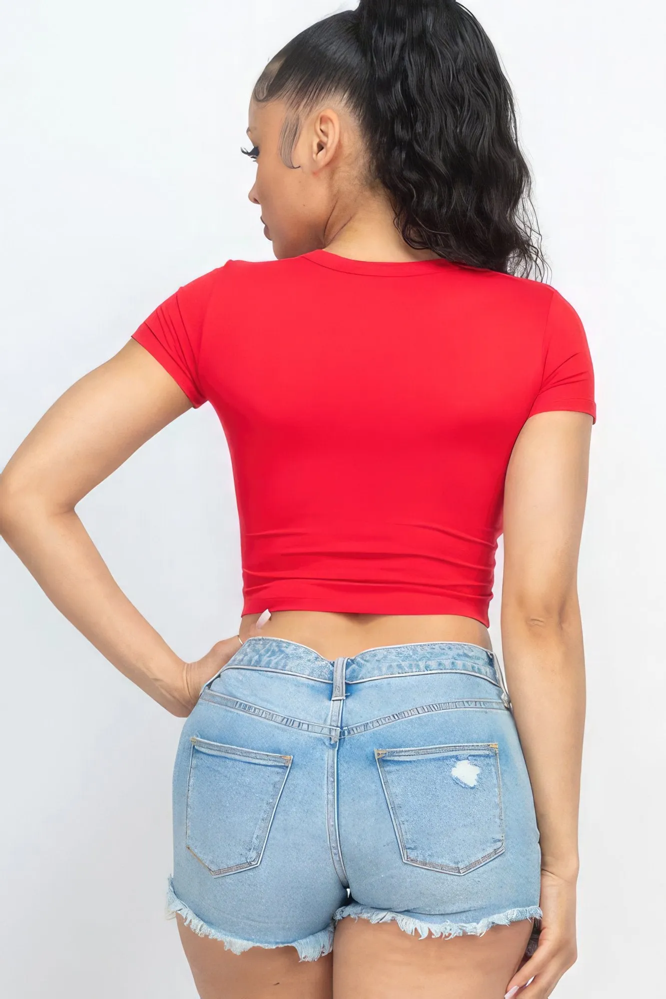 Short sleeve roundneck crop top