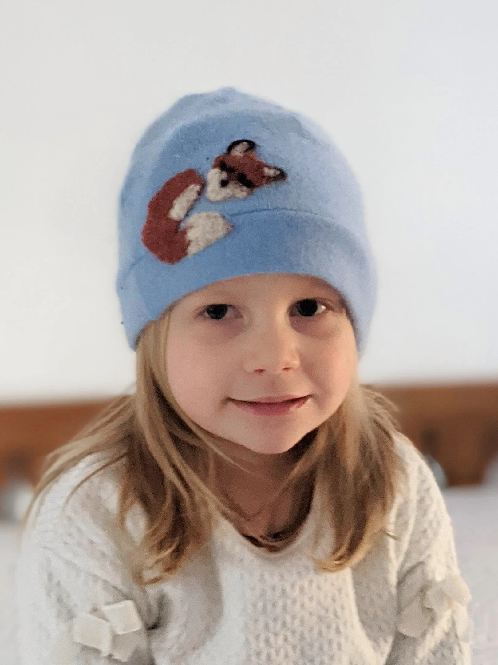 Sleeping Fox Cashmere Hat - Child